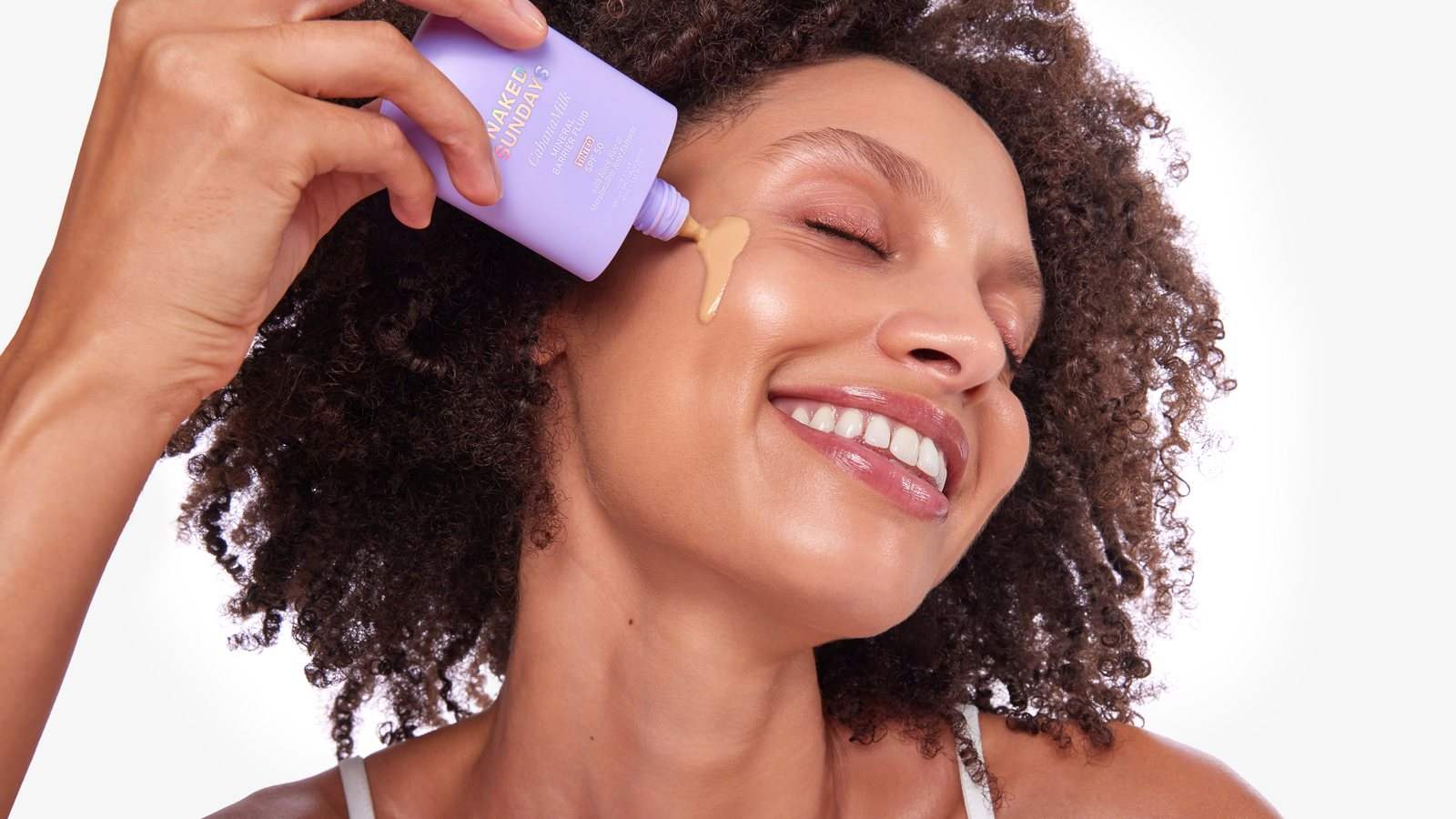 How often to reapply sunscreen with makeup on – the SPF mist top up moment