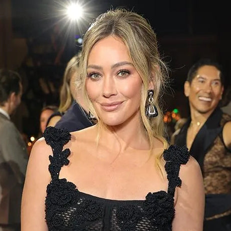 Hilary Duff wears Naked Sundays SPF Tinted Foundation, BeautyScreen in shade 3